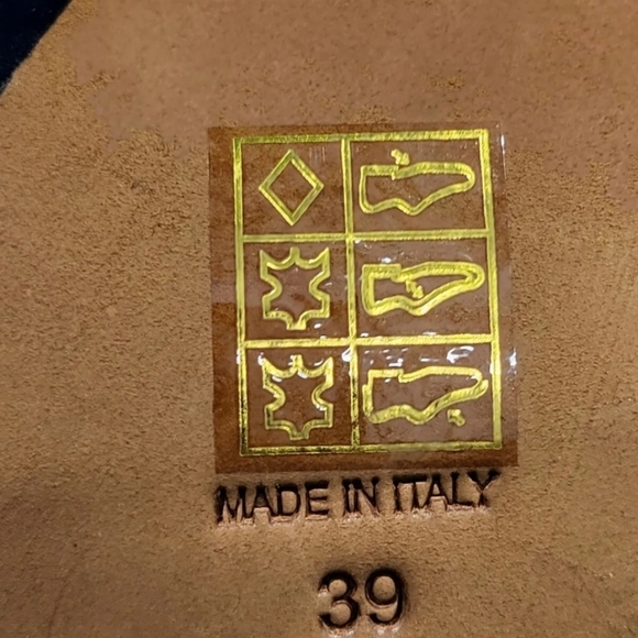 $1550 AUTHENTIC Givenchy Chain Embellished Black Leather Boots SZ EU 39 - Picture 8 of 12